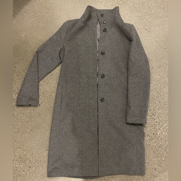Uniqlo belted long coat - Picture 1 of 3